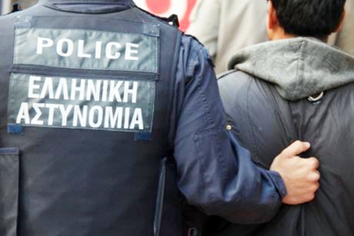 Σύλληψη ανήλικου στην Καρδίτσα - Είχε κάνναβη και αναδιπλούμενο σουγιά